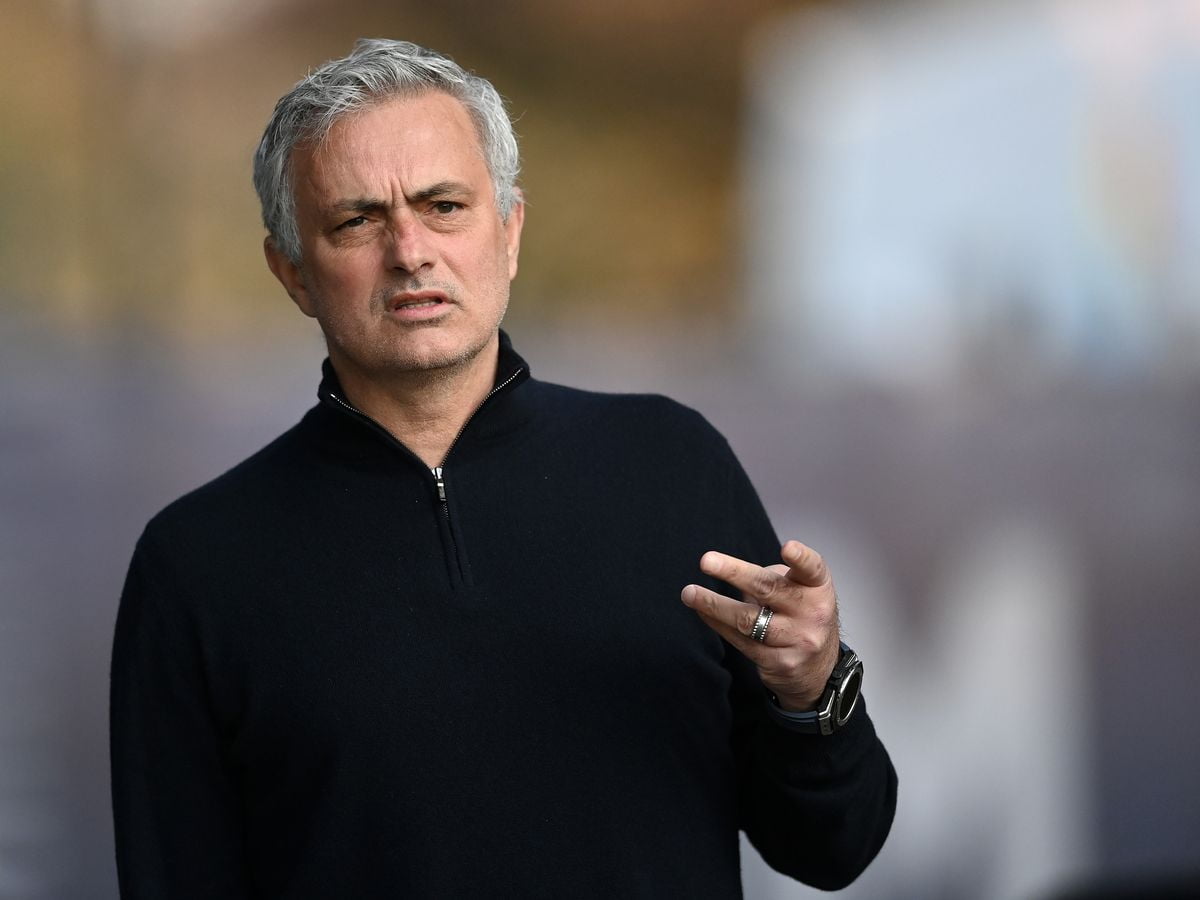 Mourinho takes decision on replacing Pochettino in PSG