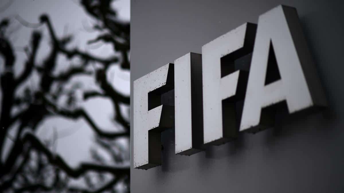 FIFA extends suspension of football contracts in Russia, Ukraine