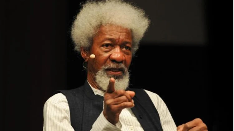 Soyinka backs lawmakers against Buhari’s impeachment