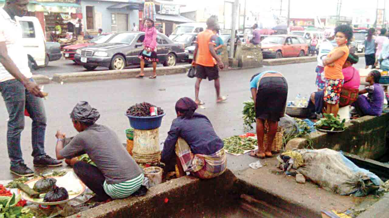 Reactions trail Osun govt’s ban on roadside trading