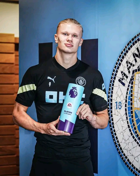 Erling Haaland Wins EPL player of the month Honours