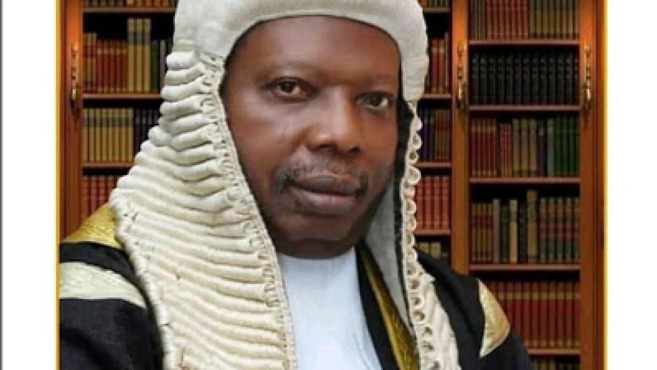 EFCC arrests Ogun Speaker, Oluomo