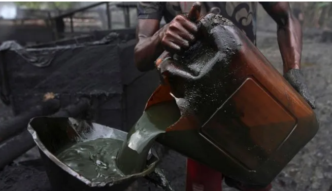 Army, Navy, Police Among Oil Thieves, Own Refining Camps