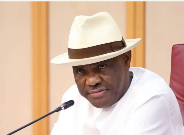 Amidst Devastating Flood In Rivers, Wike Doles Out ₦300m To Lagos Officials