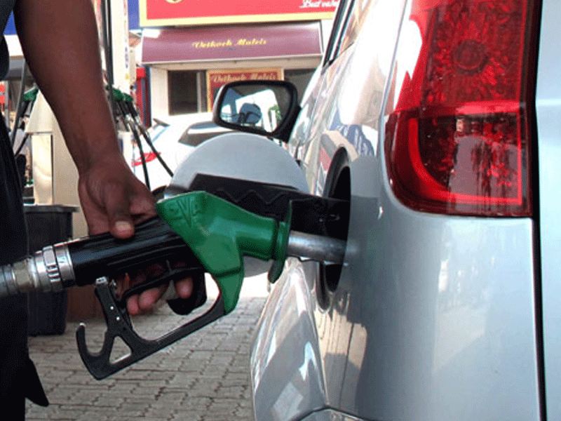 Anxiety As Pump Price Of Petrol Races Towards N1,405/litre