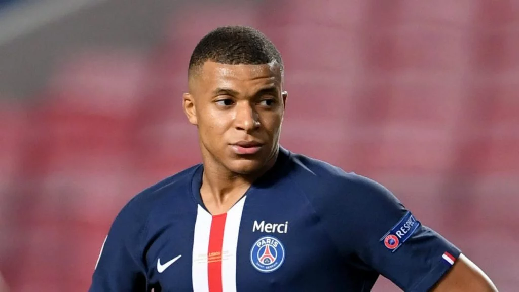 Mbappe angry over Messi’s contract extension, wants to leave club