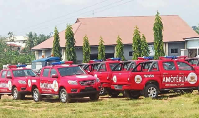 Amotekun arrests man with fake Naira notes in Ekiti