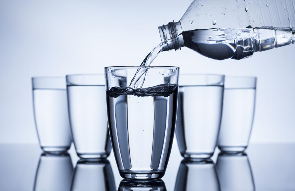 How Much Water Should I Drink In a Day?