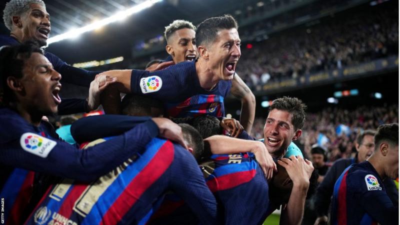 Barcelona snatch dramatic El Clasico win over Real