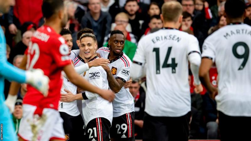 Man Utd go third with win at struggling Forest [FT 0 – 2]