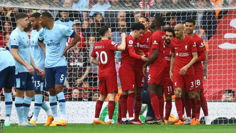 Liverpool beat Brentford to move one point behind Man Utd