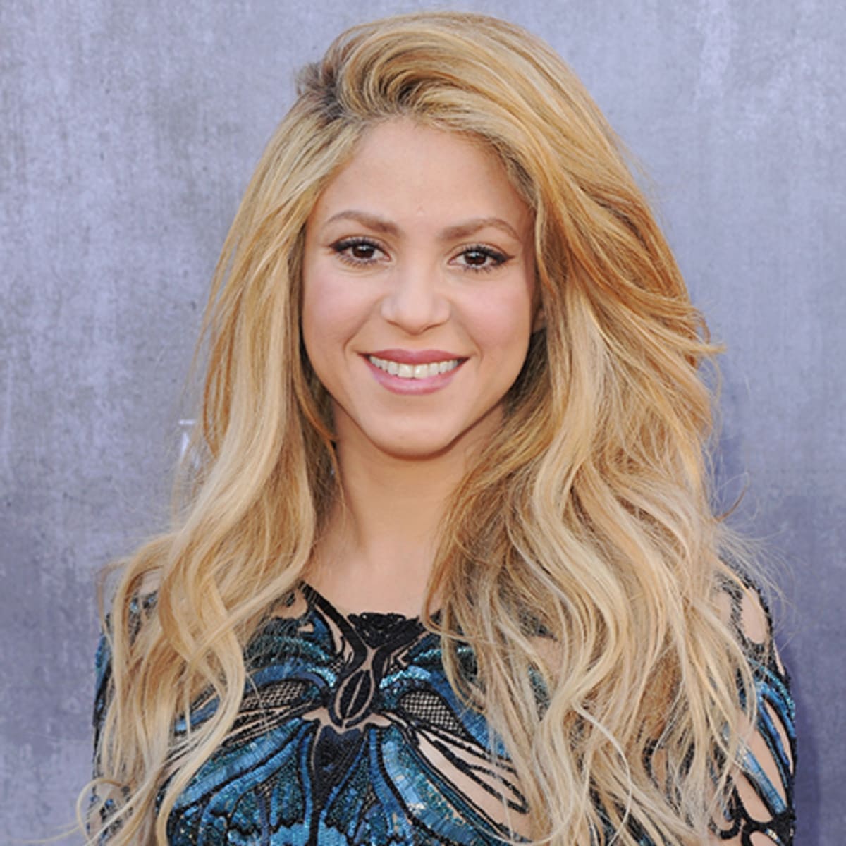 Pique cheated, betrayed me while my father was dying – Shakira