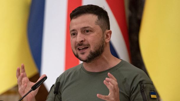 Father’s Day: Zelensky praises ‘brave’ fighting soldiers