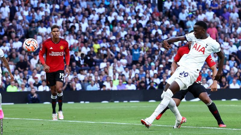 Tottenham 2 – 0 Manutd