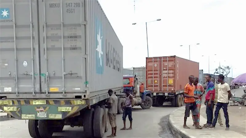 Oshodi-Apapa expressway: How extortion at 58 points causes gridlock