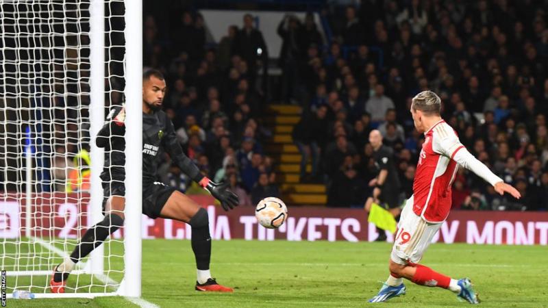 Chelsea 2-2 Arsenal: Gunners rescue thrilling Premier League draw