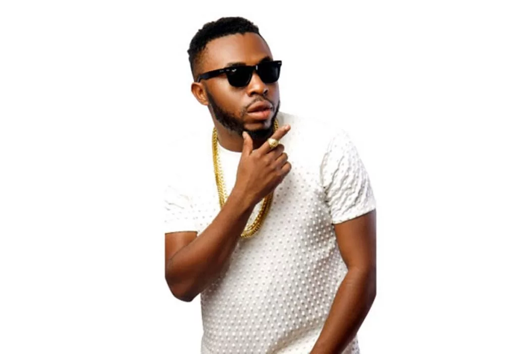 We’re not mates, you met me in music industry – Samklef fires back at Davido