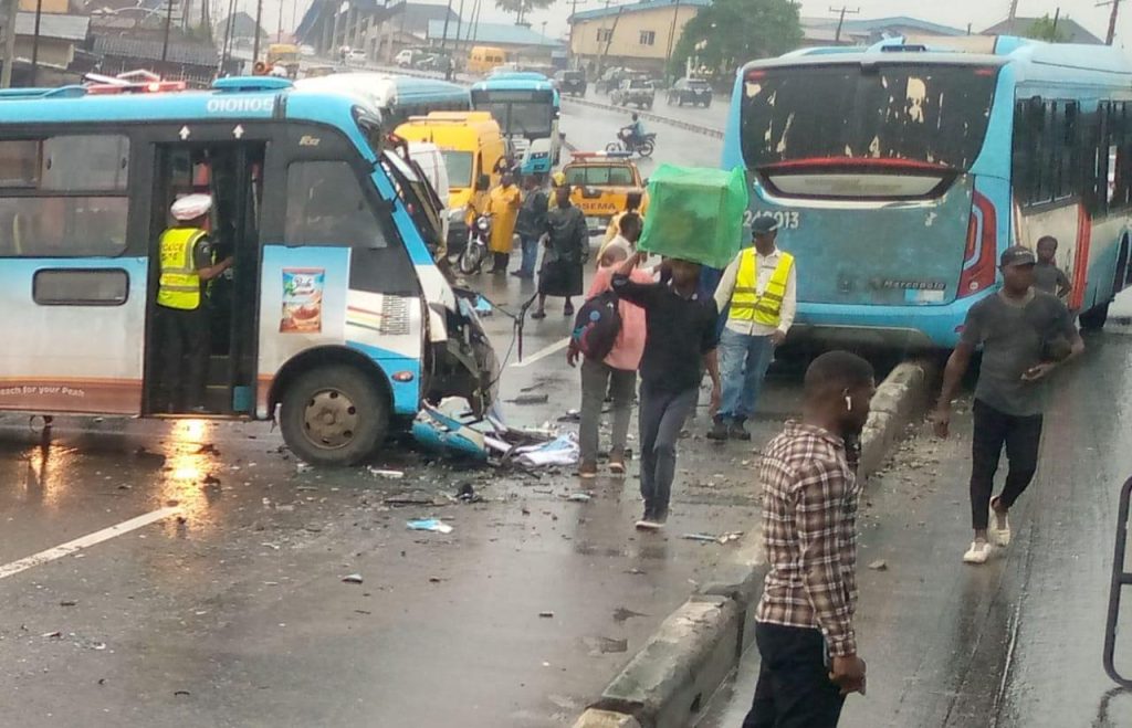 Many injured as BRT buses collide in Lagos