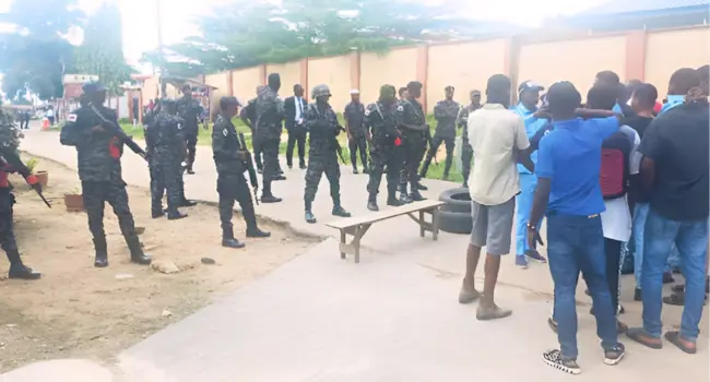 EFCC operatives attacked, held hostage by students in Ibadan