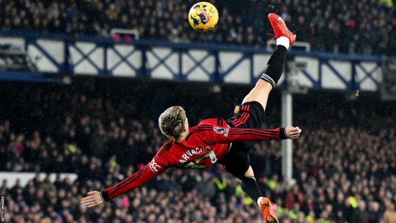 EPL: Everton 0 – 3 Manutd