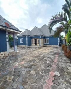 4 bedroom bungalow ph 1