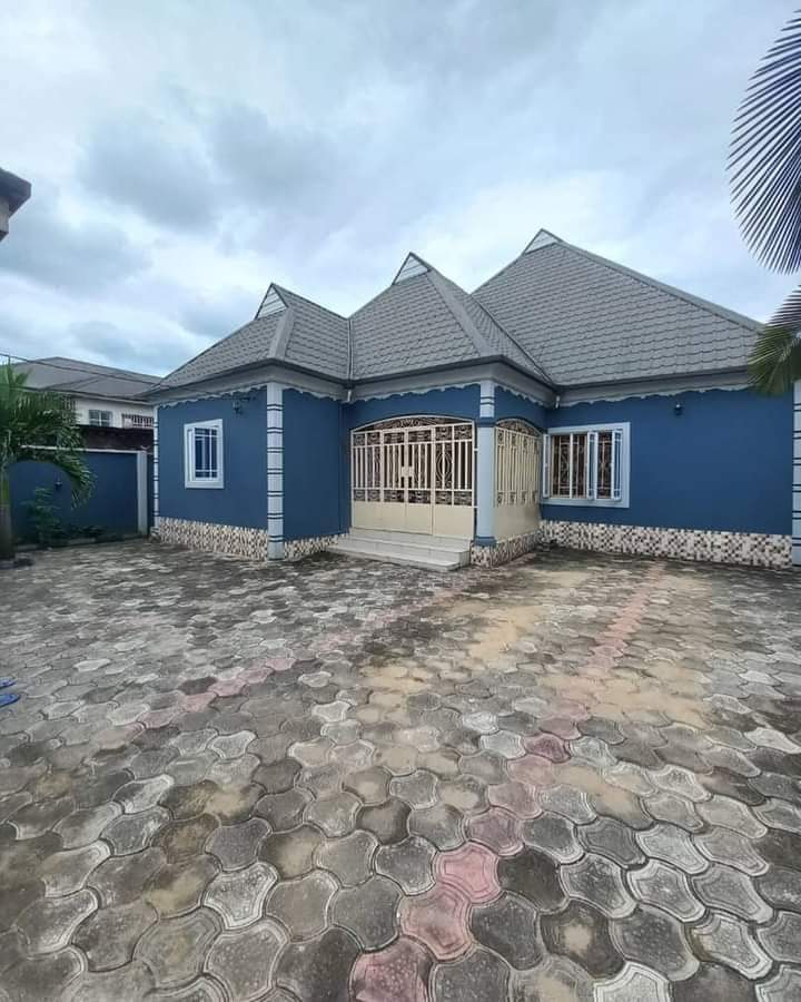 4 Bedroom Bungalow for sale in Port Harcourt