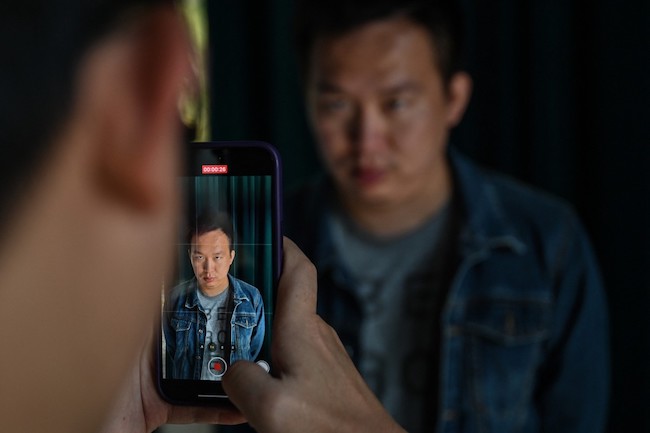 Chinese mourners use AI to digitally resurrect dead