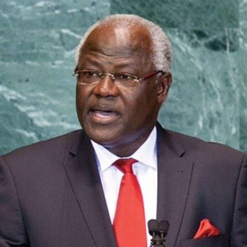 Ernest Bai Koroma: Ex-Sierra Leone president arrives Nigeria for medical care