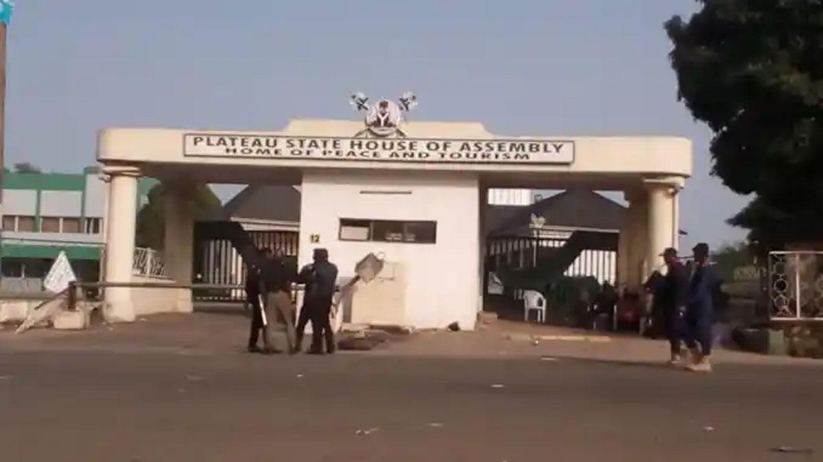 Tension as sacked Plateau PDP lawmakers vow resumption today