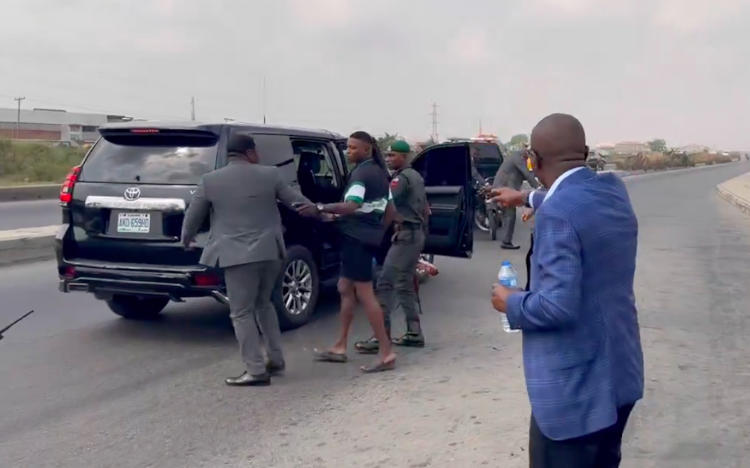 Gov Sanwo-Olu arrests soldier over traffic violation [VIDEO]