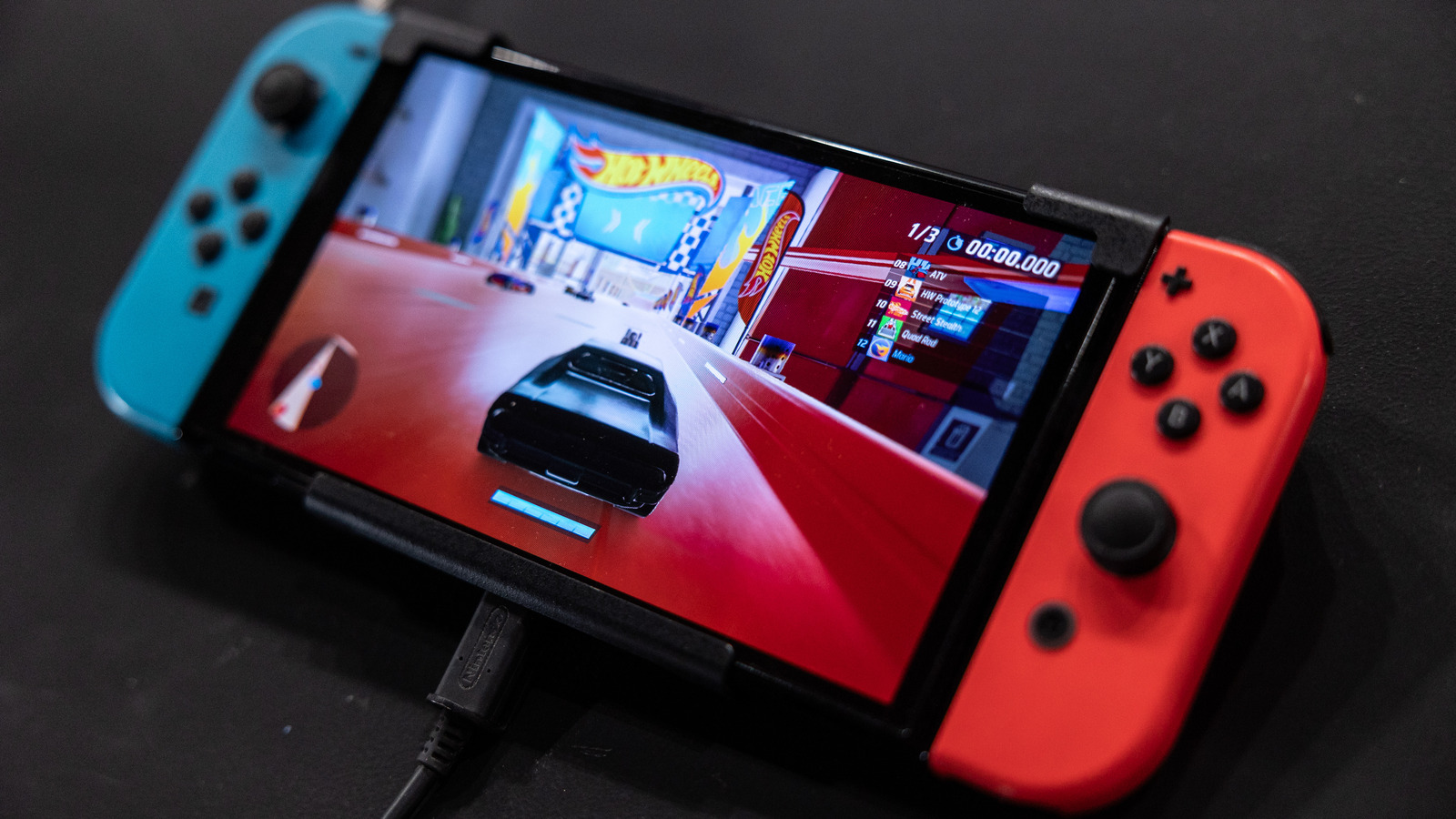 This YouTuber Turned A Wi-Fi Router Into A Nintendo Switch Emulator [Video]