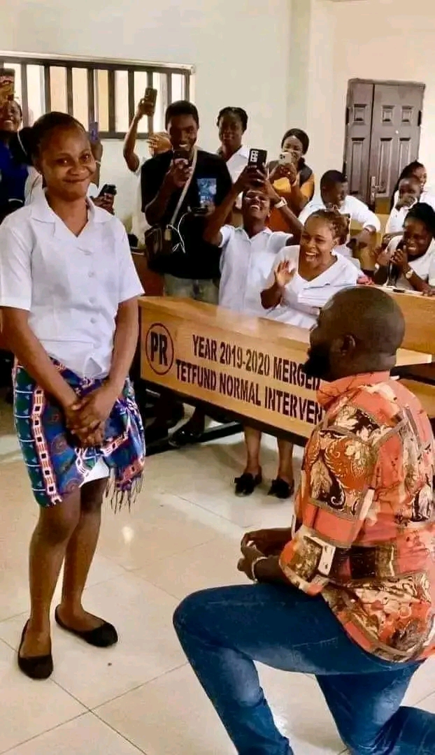 Varsity Lecturer Proposes To Student In Classroom On Valentine’s Day