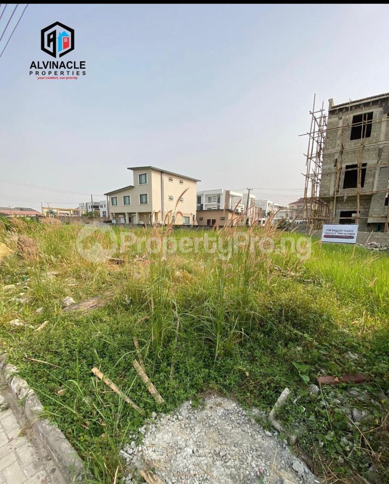 Land in Osapa london Lekki Lagos