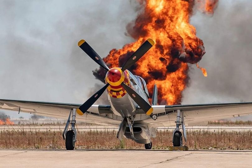 Perfectly timed explosion shot behind a Mustang at the Miramar Airshow 2022 (Photo)