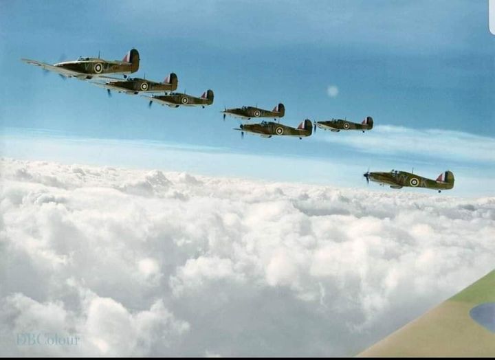 A formation of Hawker Hurricane Mk1’s of No. 85th squadron RAF on the hunt [Photo]