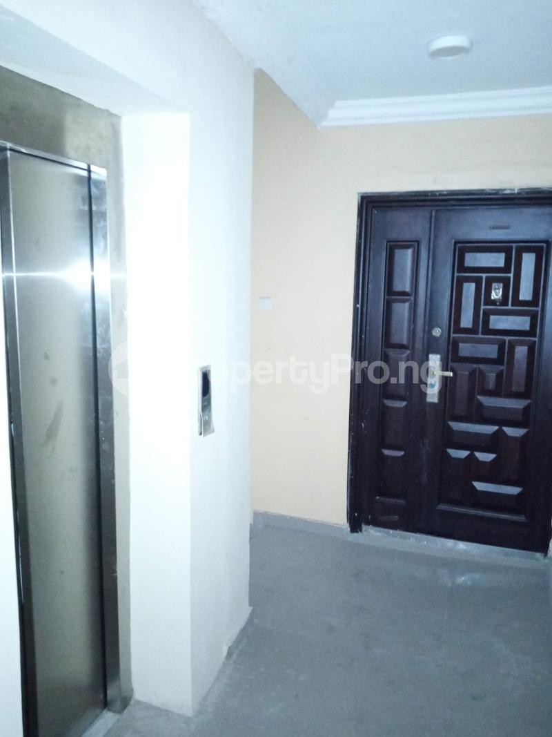 3 Bedroom Flat / Apartment in Alagomeji Yaba Lagos | Flat / Apartment for sale in yaba |