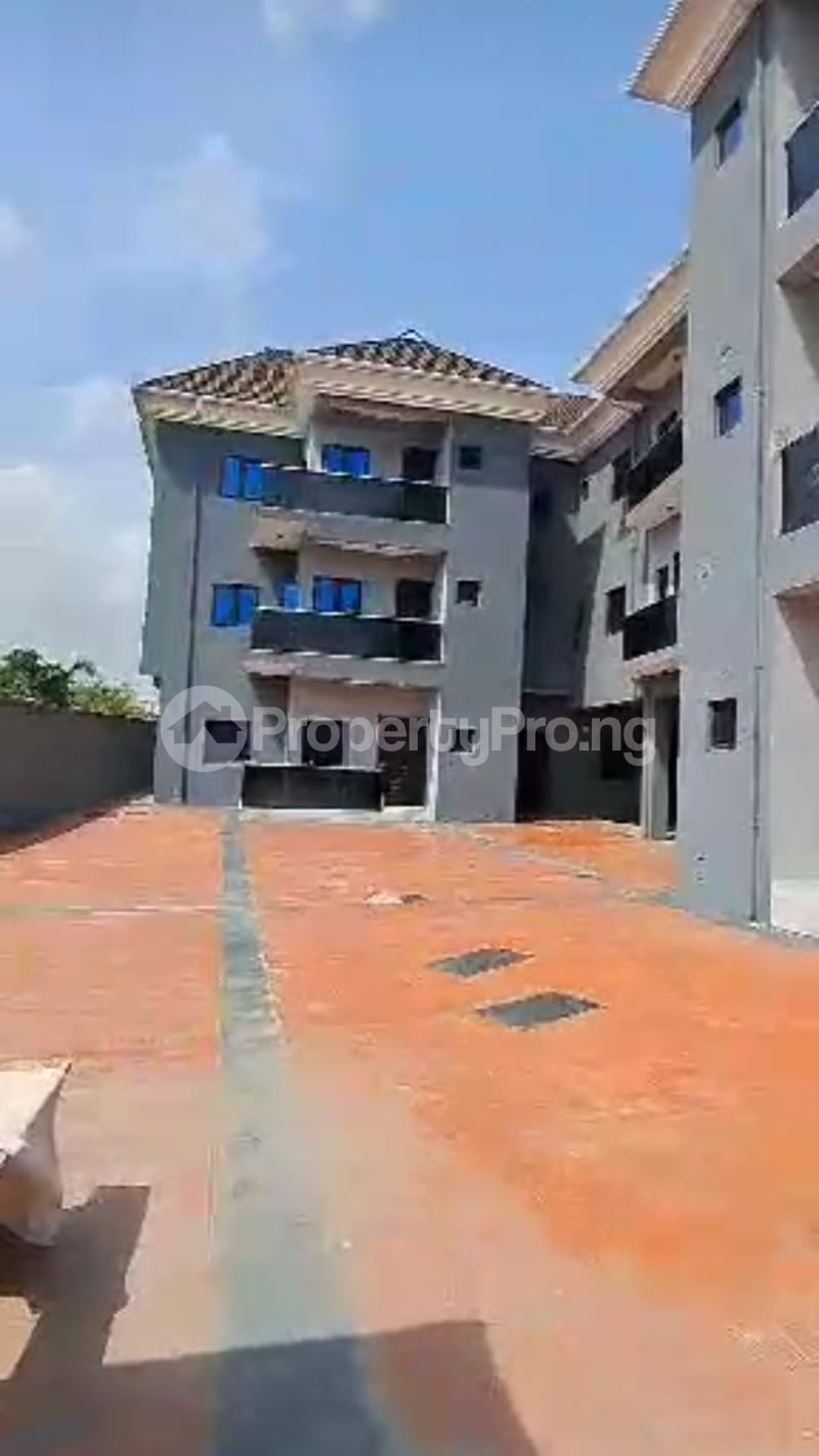 2 Bedroom Flat / Apartment in Obanikoro Shomolu Lagos