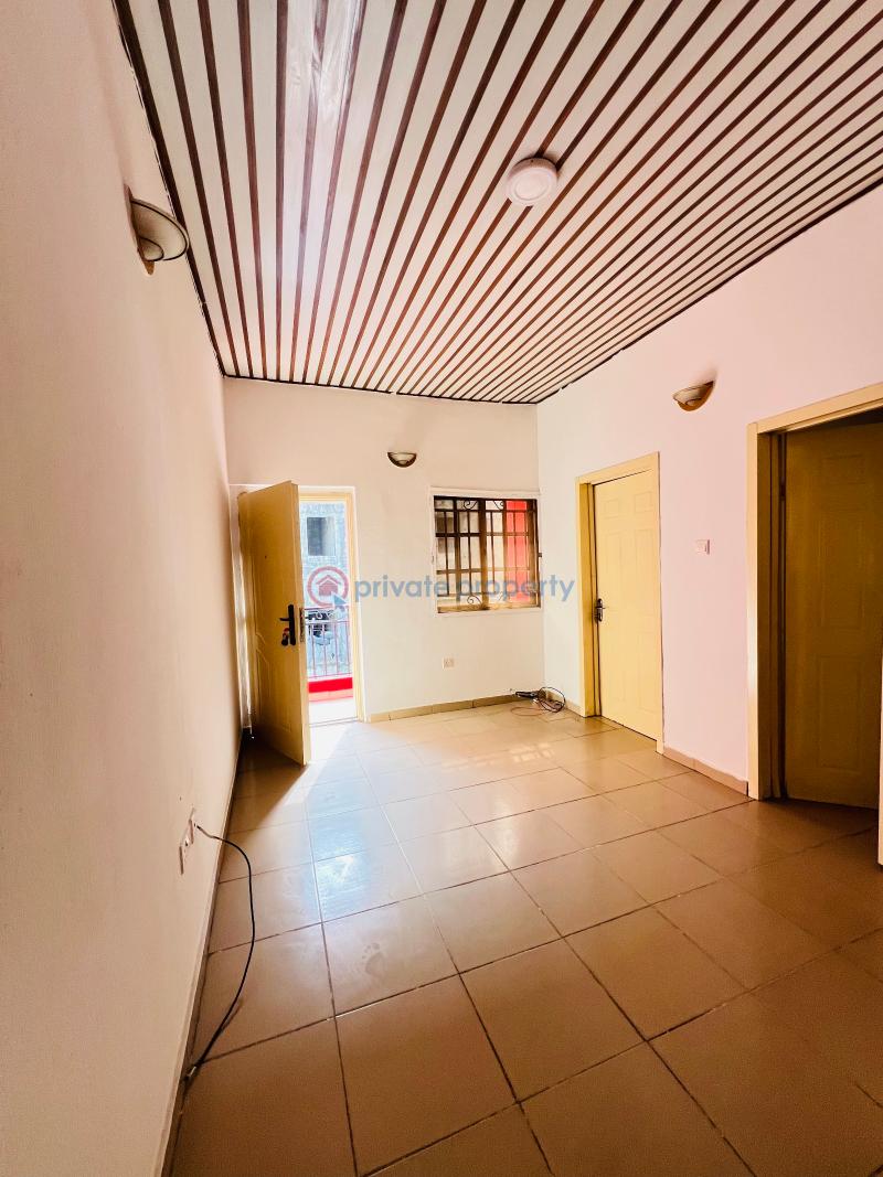 For rent: 1 bedroom Mini Flat Osaoa Lekki Lagos Osapa Lekki Lagos (PID: 5PBJWW)