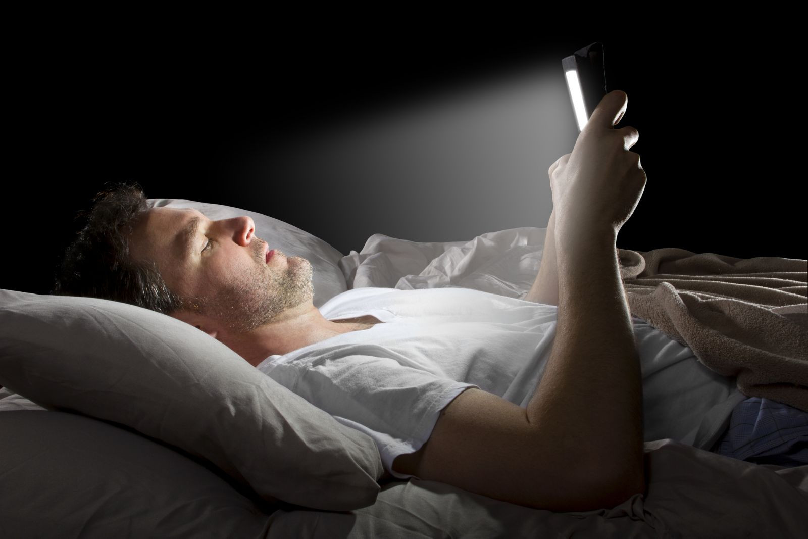 The Impact of Blue Light from Mobile Phones and Computers on sleep pattern and mental health