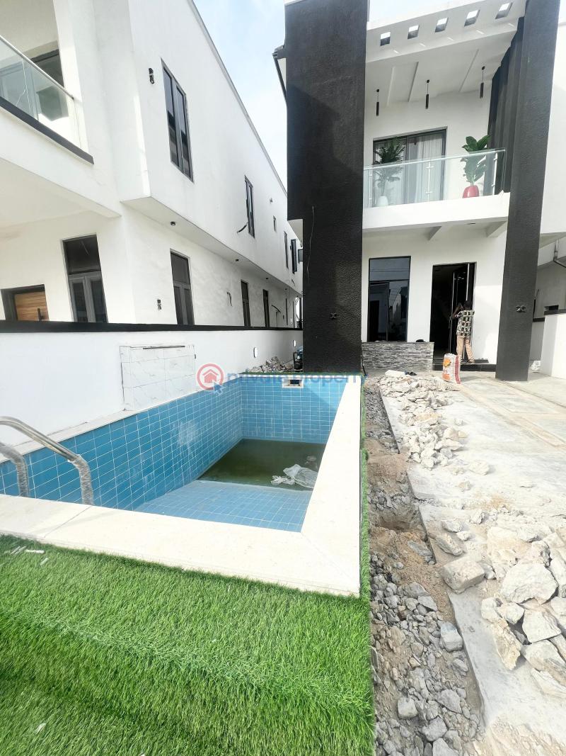 For sale: 5 bedroom Detached Duplex Addo Road Ajah Lagos (PID: 9PBLCV)