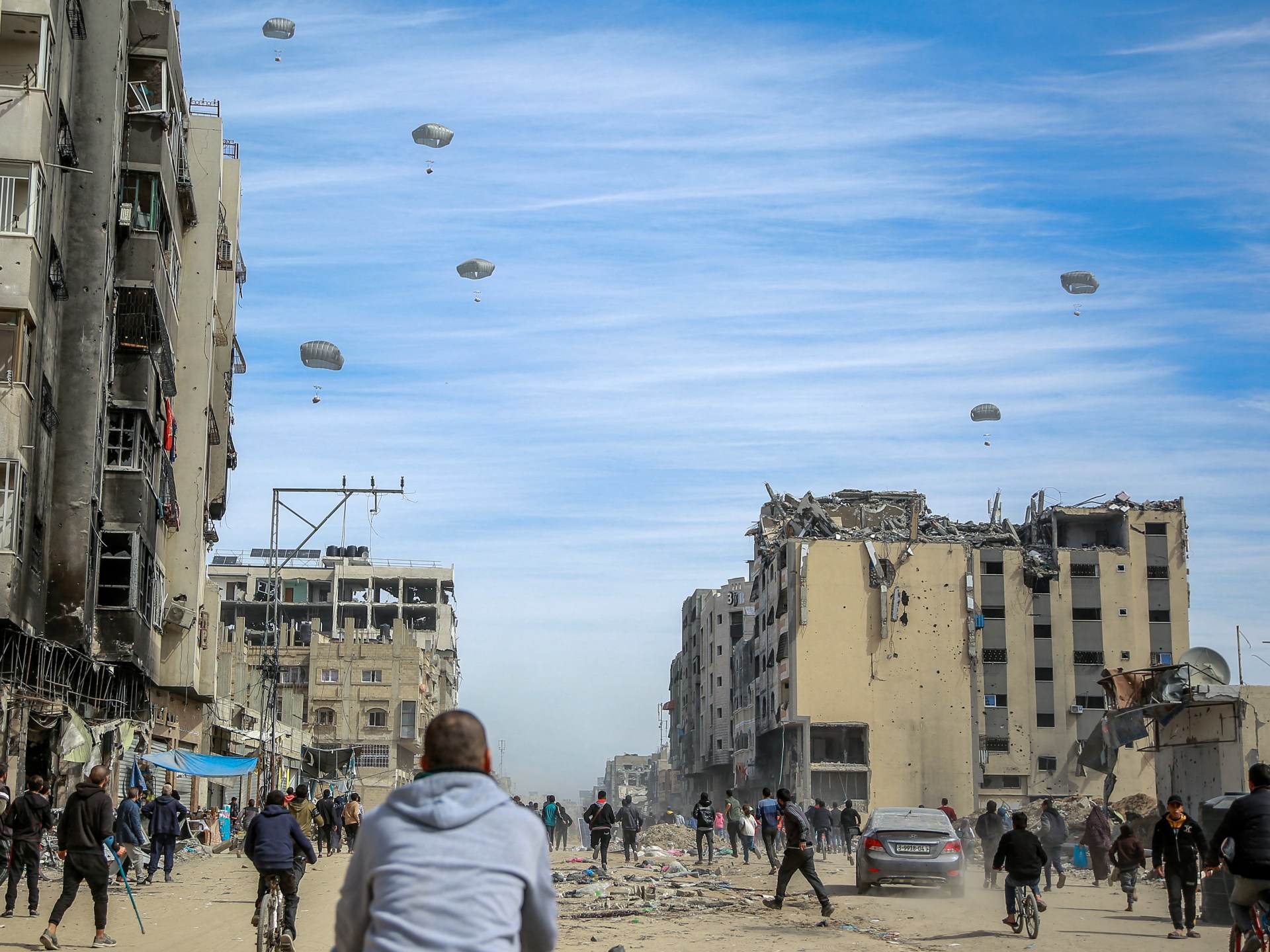 Aid Airdrop Kills Five People in Gaza