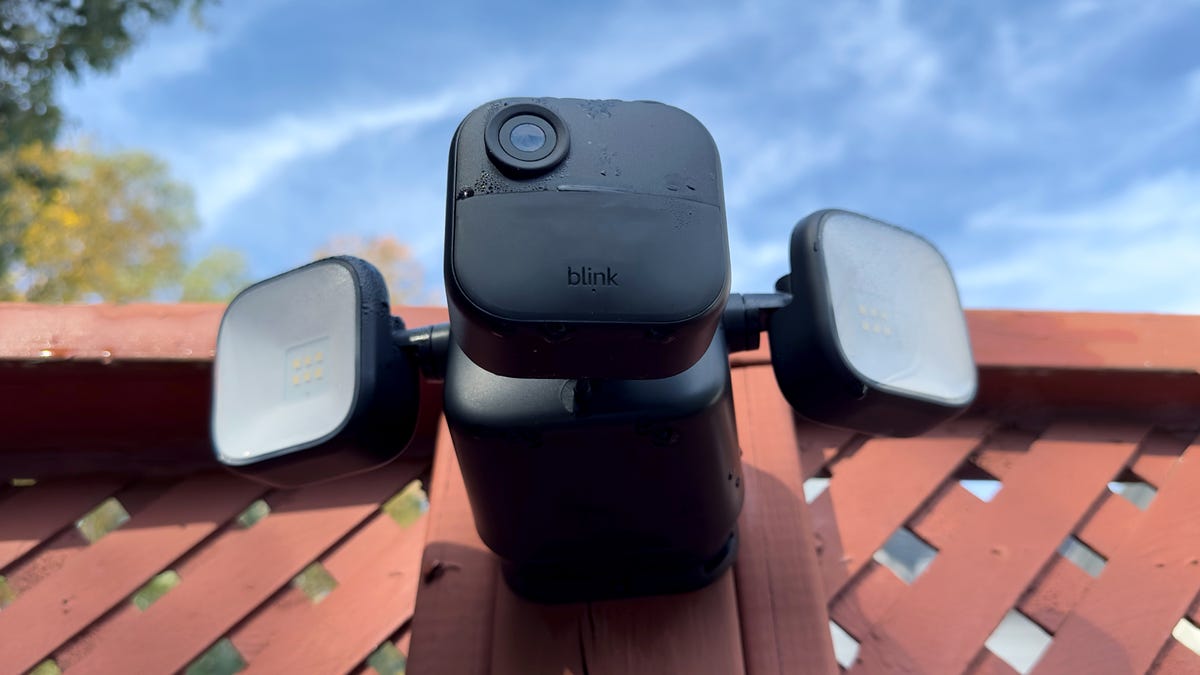 A battery-powered floodlight camera was exactly what my dark backyard needed