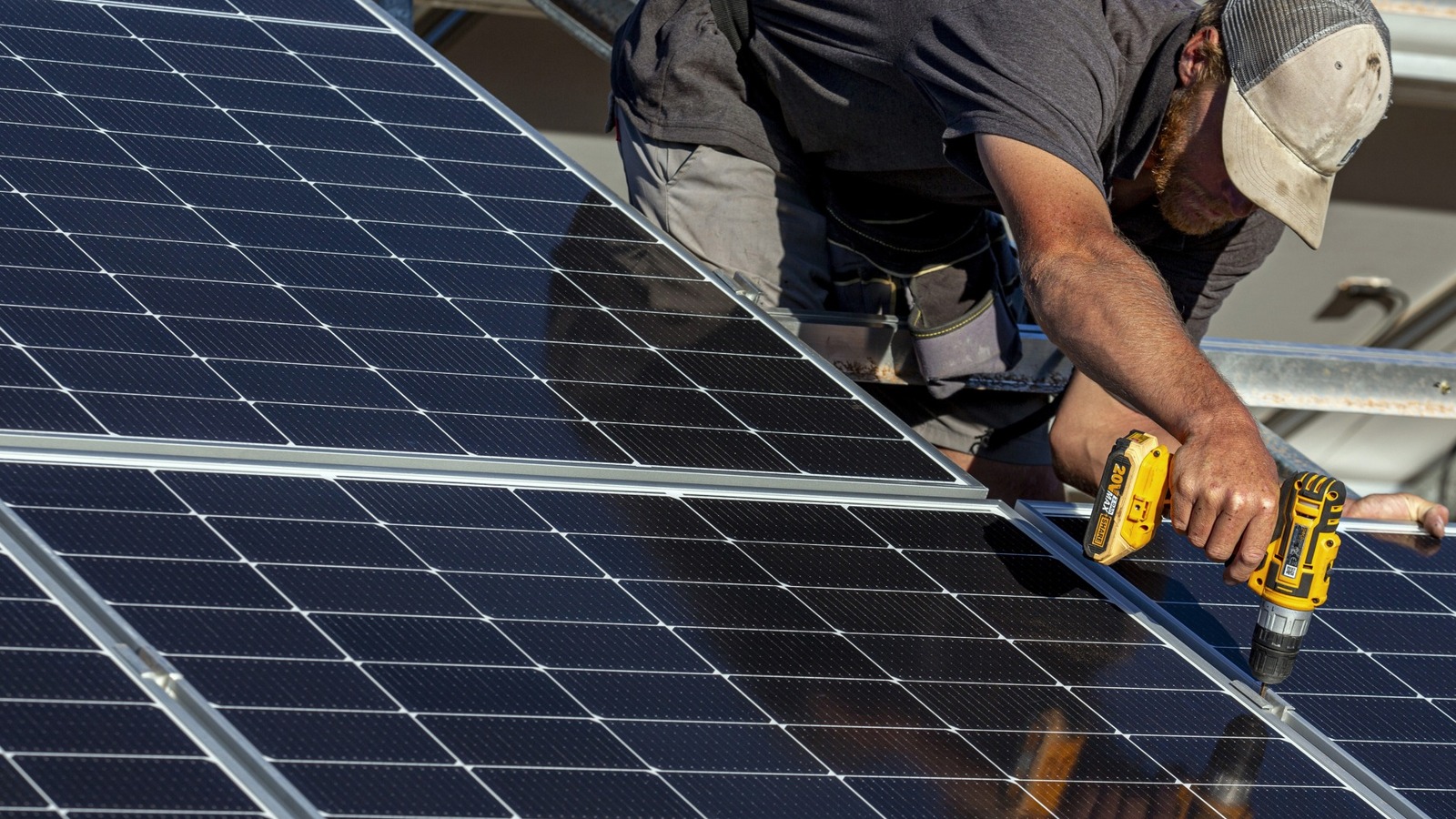 5 Tools That Will Come In Handy When Installing Your Own Solar Panels At Home