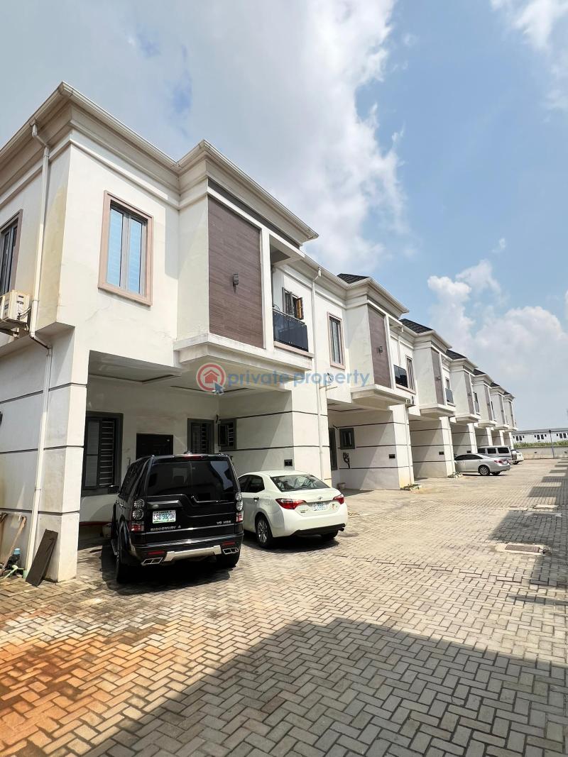 For rent: 4 bedroom Terraced Duplex Ikota Lekki Lagos (PID: 4PBMLQ)