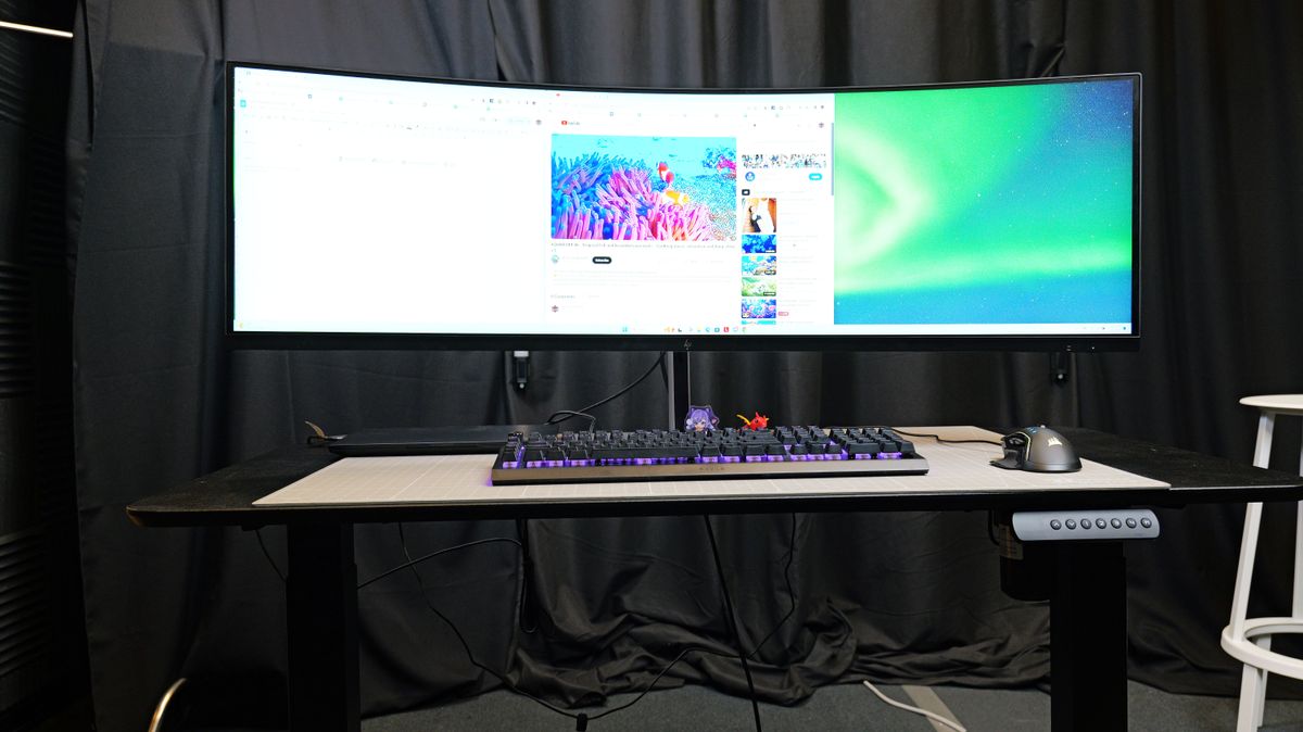 HP E45C G5 DQHD Curved Monitor review – a single-display solution to multi-monitor problems