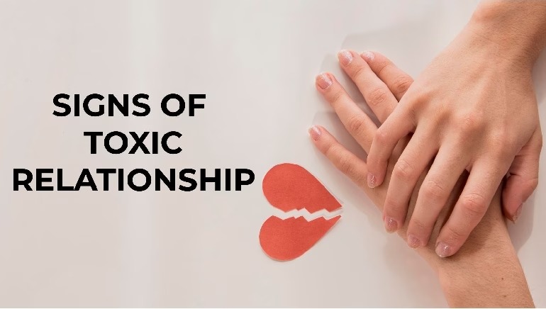 10 signs you’re in a toxic relationship