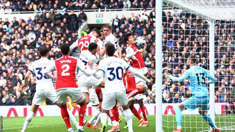 EPL : Tottenham 2-3 Arsenal: Gunners survive Spurs fightback to go four points clear at top