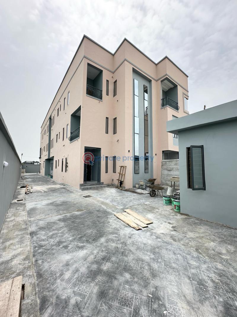 For rent: 2 bedroom Flat & Apartment Lekki Scheme 2 Abraham Adesanya Ajah Lagos (PID: 1PBNXD)