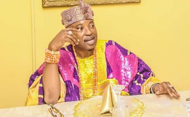 Only cursed politicians hoard palliatives — Oluwo