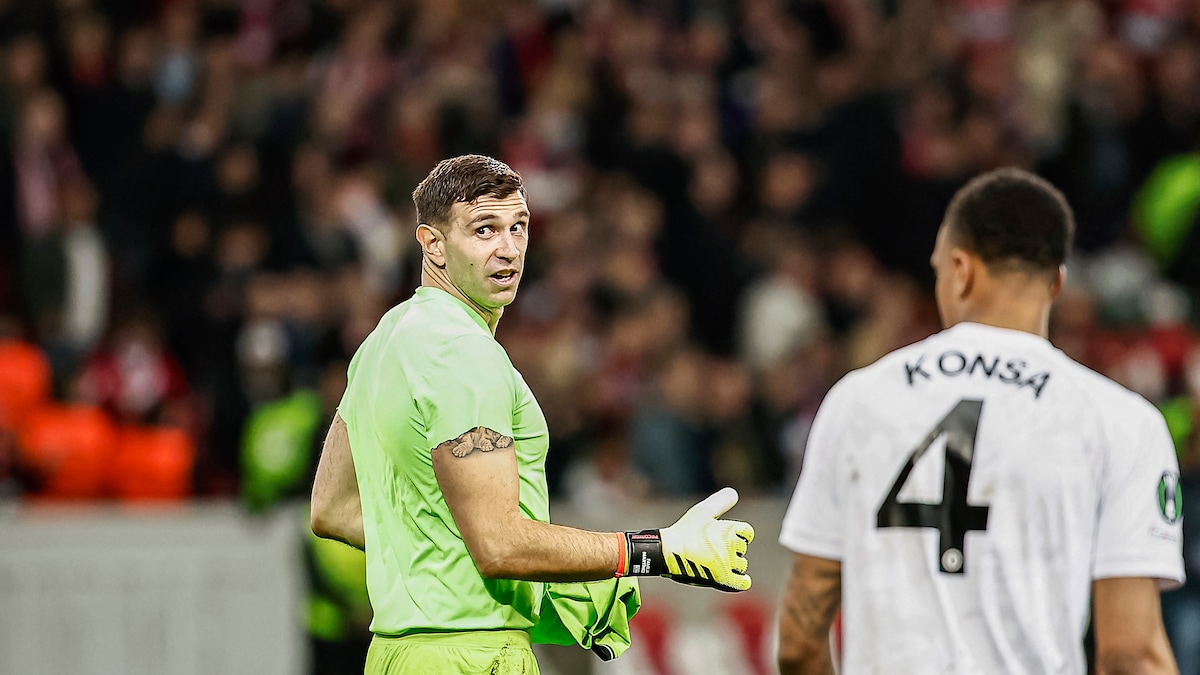 Emiliano Martinez Penalty Heroics Take Aston Villa To Conference League Semi-Finals